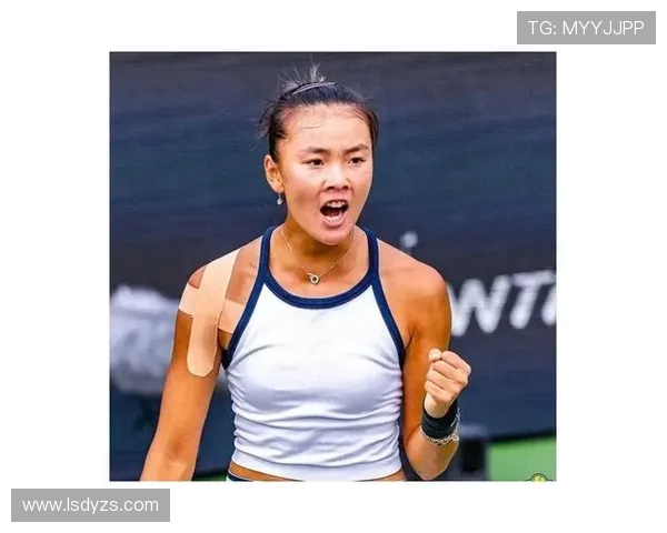 袁悦凭双抢七险胜对手成功晋级武汉网球公开赛第二轮