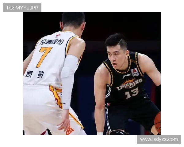 乖乖八村冲刺准备对决艾顿空中被拽后握手言和展现体育精神